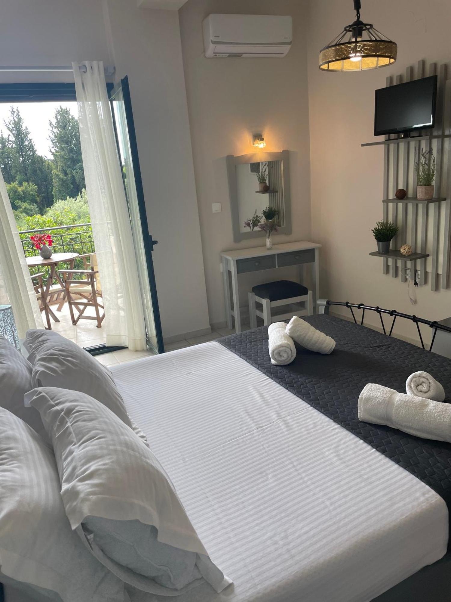 Villa Diana Nikiána Eksteriør bilde